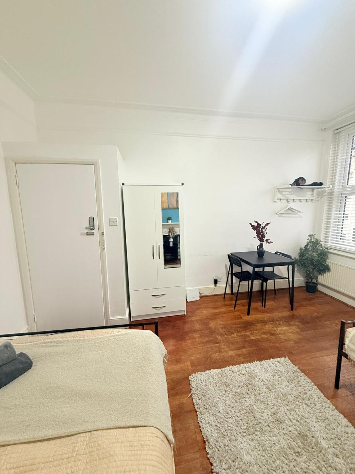 Cricklewood Broadway Guest Home Londýn Exteriér fotografie